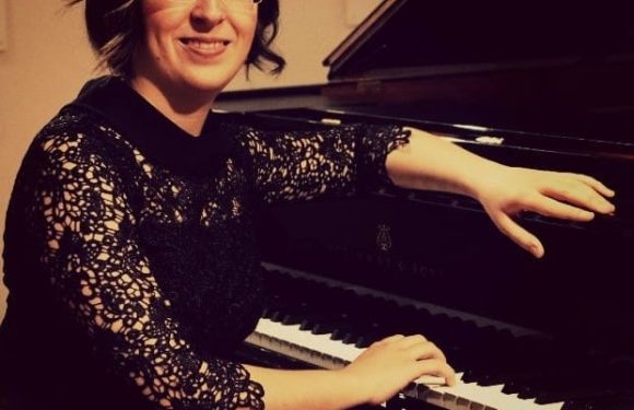 INTERVISTA AD ALESSIA CECCHETTI, pianista concertista e poetessa